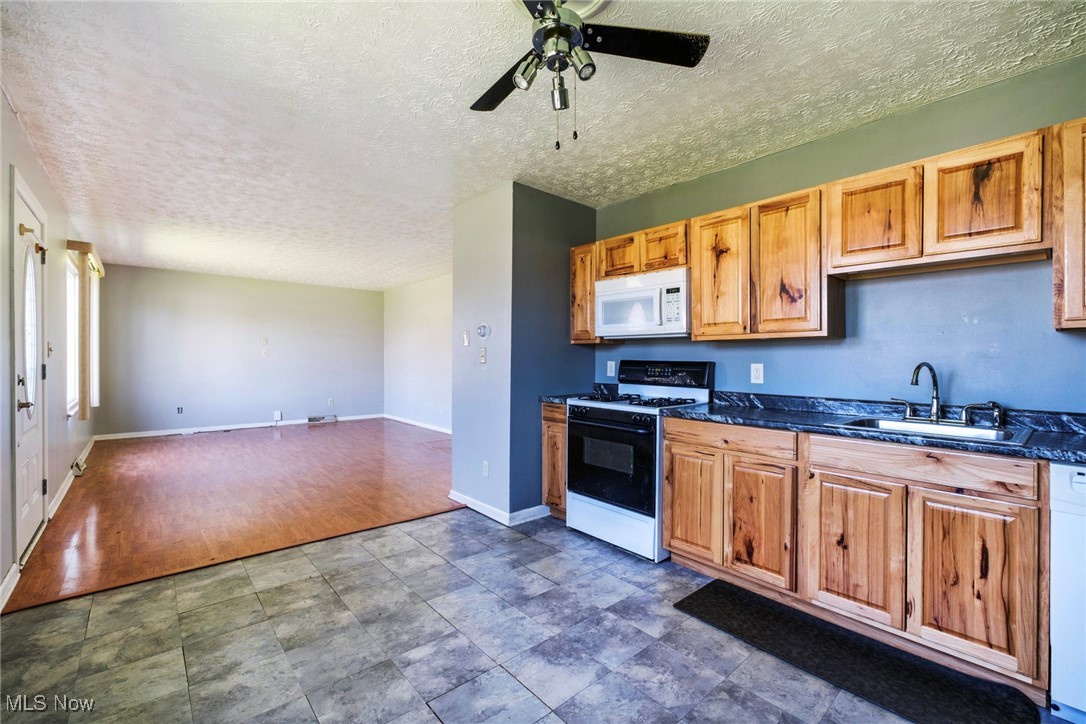5673 Radcliffe Avenue, Austintown, Ohio image 5