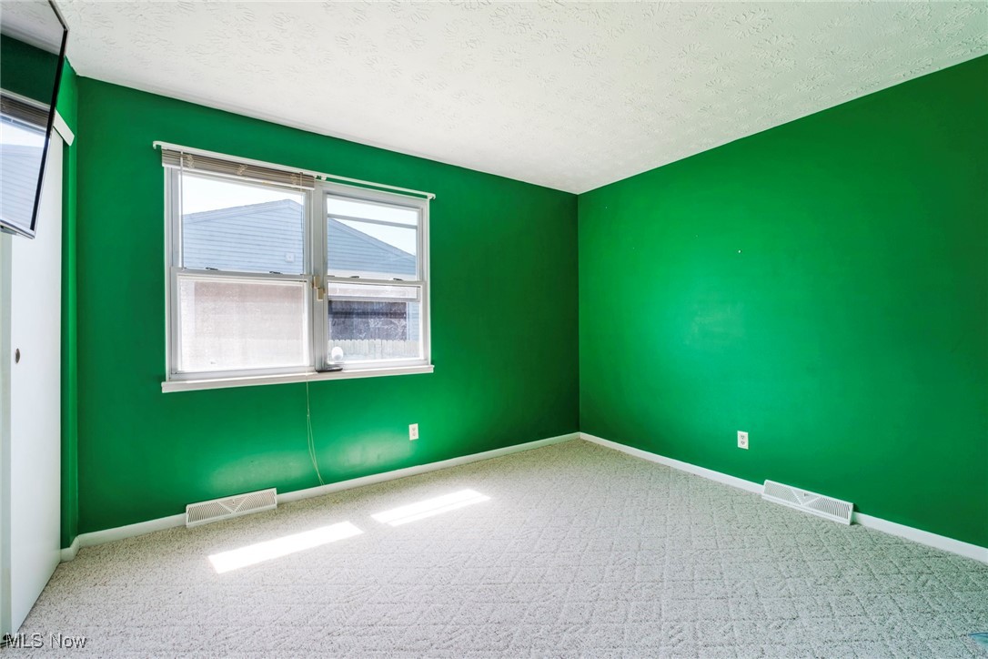 5673 Radcliffe Avenue, Austintown, Ohio image 21