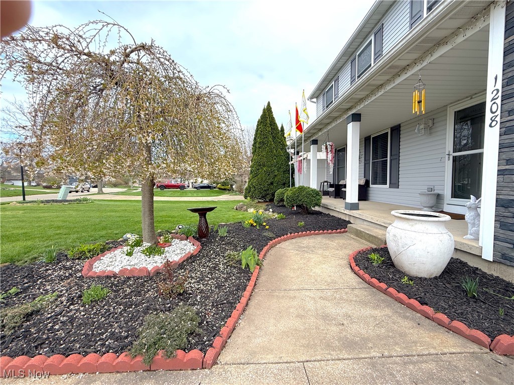 1208 Grovewood Drive, Tallmadge, Ohio image 3