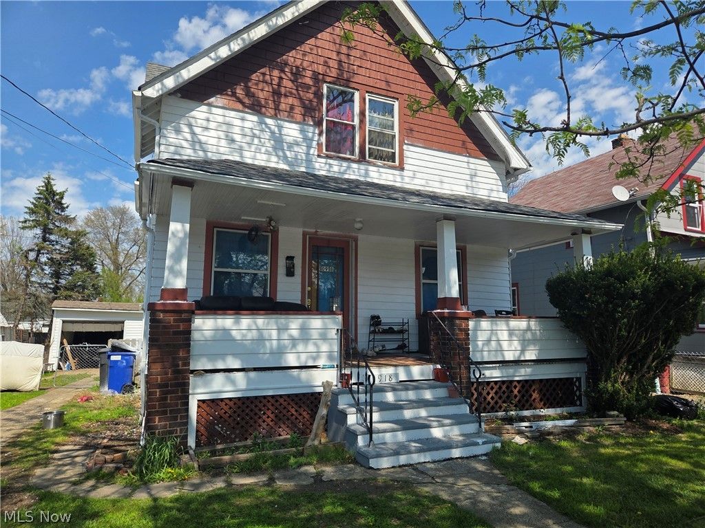 Photo of 10918 Oliver Road, Cleveland, OH 44111 (MLS # 5206890)