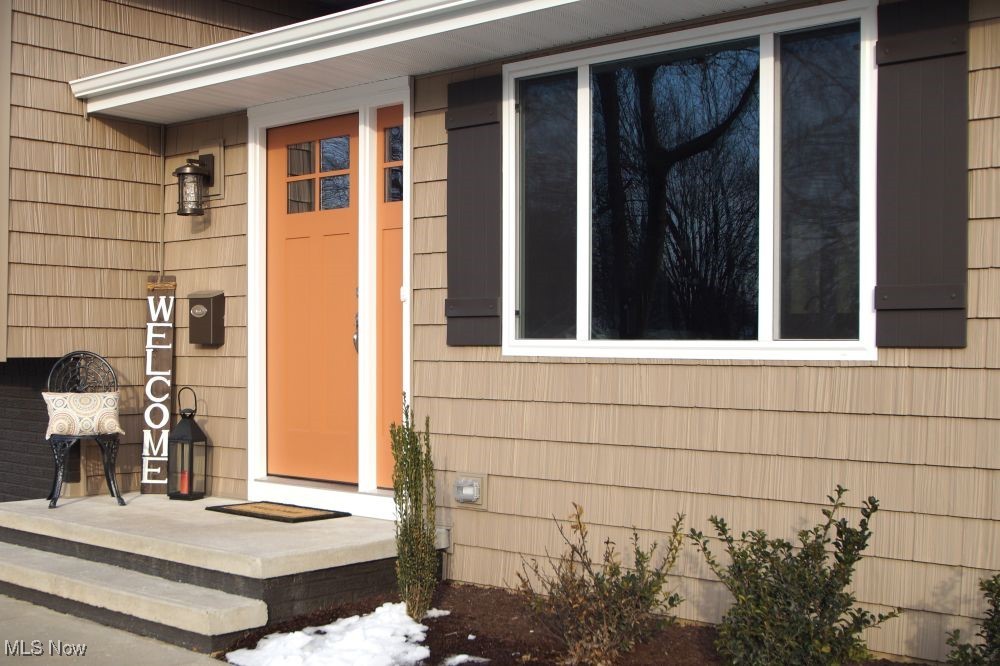 227 Duff Drive, Avon Lake, Ohio image 3