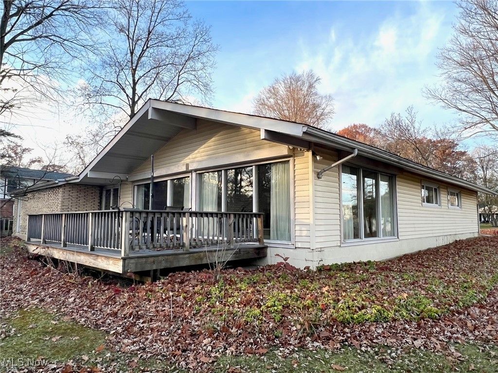 Photo of 7648 Poplar Lane, Mentor, OH 44060 (MLS # 5174207)