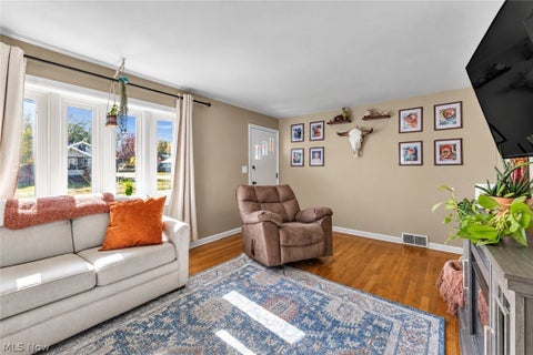 Tiny photo for 809 Curtis Avenue, Cuyahoga Falls, OH 44221 (MLS # 5255526)