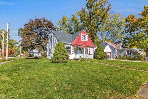 Tiny photo for 809 Curtis Avenue, Cuyahoga Falls, OH 44221 (MLS # 5255526)