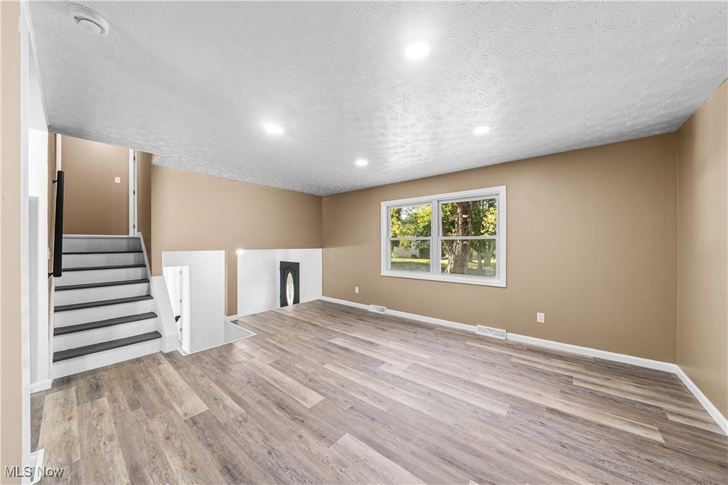 Photo of 9130 Elm Circle, Windham, OH 44288 (MLS # 5168132)