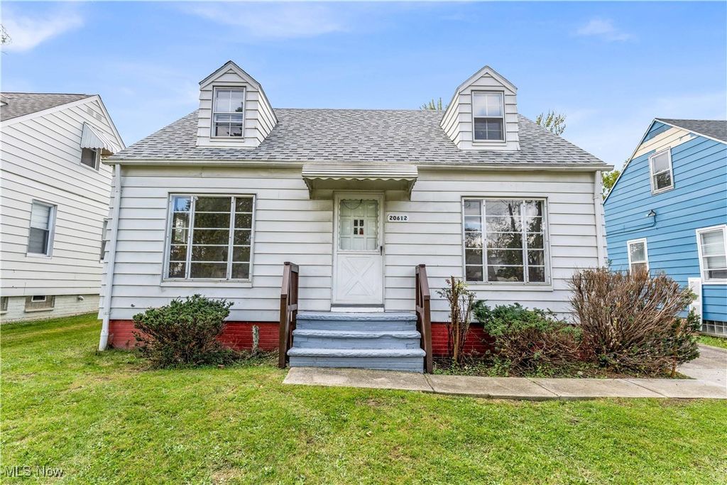 Photo of 20612 Hansen Road, Maple Heights, OH 44137 (MLS # 5165644)