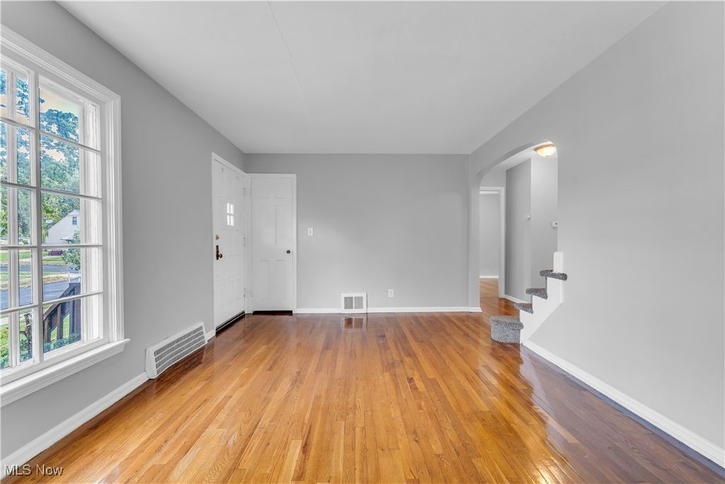 Photo of 20612 Hansen Road, Maple Heights, OH 44137 (MLS # 5165644)