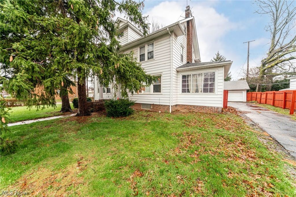 Photo of 20303 Lake Shore Boulevard, Euclid, OH 44123 (MLS # 5198244)