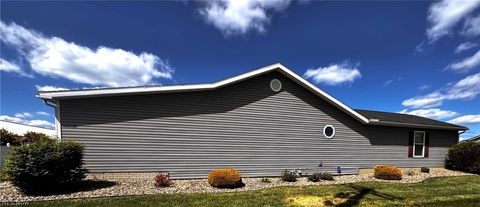 Tiny photo for 703 Oak Tree Lane, Belpre, OH 45714 (MLS # 5203022)