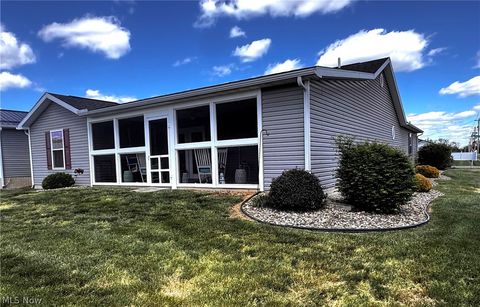 Tiny photo for 703 Oak Tree Lane, Belpre, OH 45714 (MLS # 5203022)