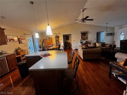 Tiny photo for 703 Oak Tree Lane, Belpre, OH 45714 (MLS # 5203022)