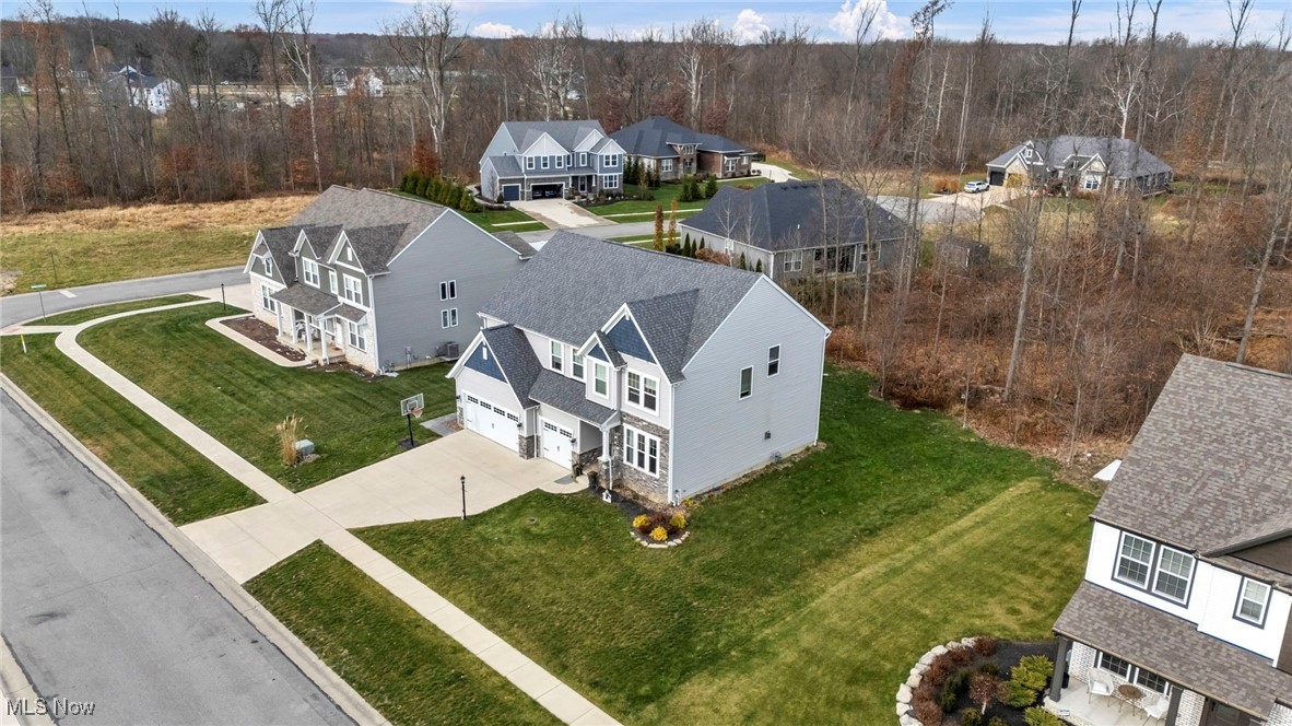 The Estates of Columbia Ridge - Residential