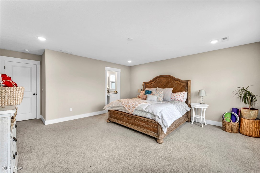 The Estates of Columbia Ridge - Residential