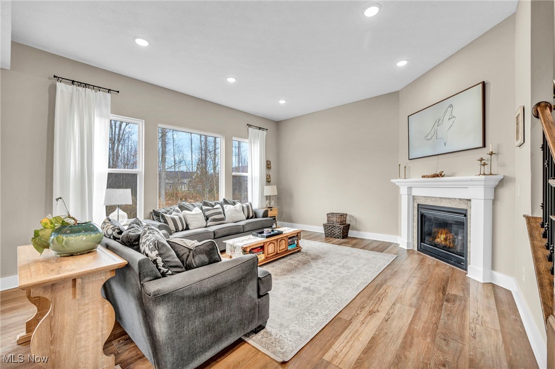 The Estates of Columbia Ridge - Residential