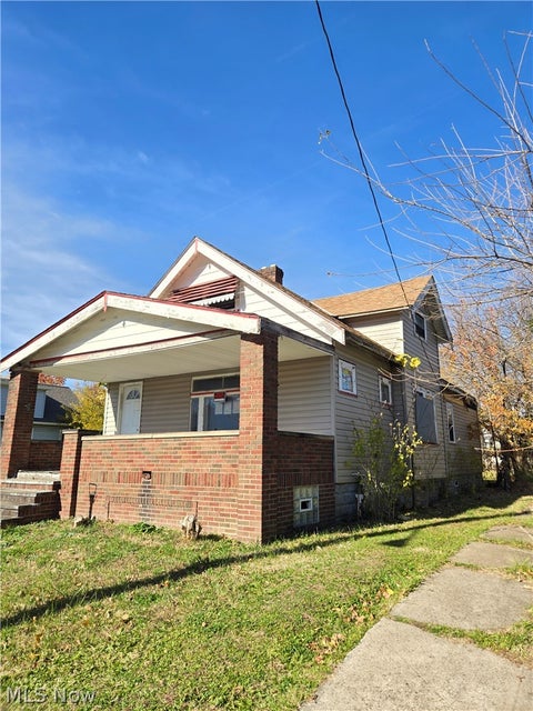 Homes For Sale - 12109 Gay Avenue<br/> Cleveland, OH 44105