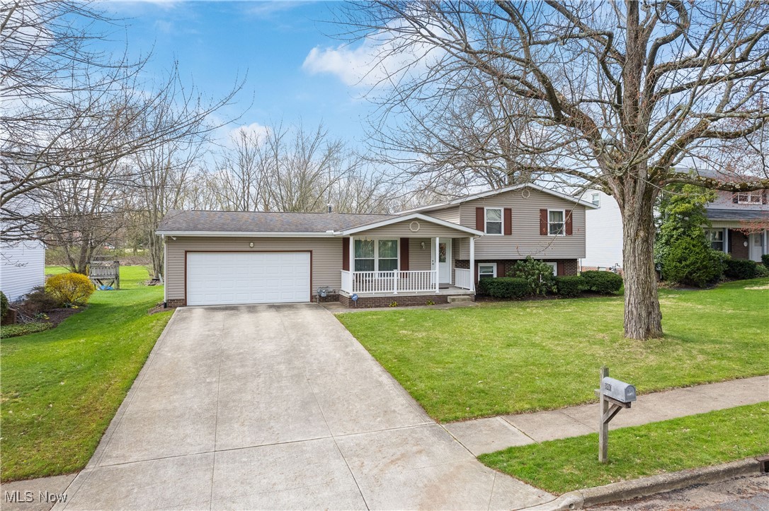 806 Chapel Ridge, Canton, Ohio image 2