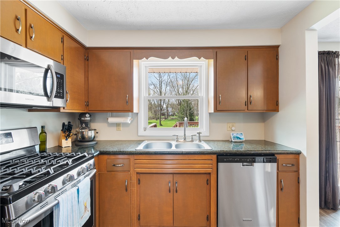 806 Chapel Ridge, Canton, Ohio image 8