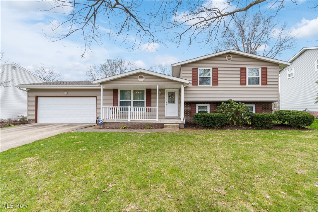 806 Chapel Ridge, Canton, Ohio image 1