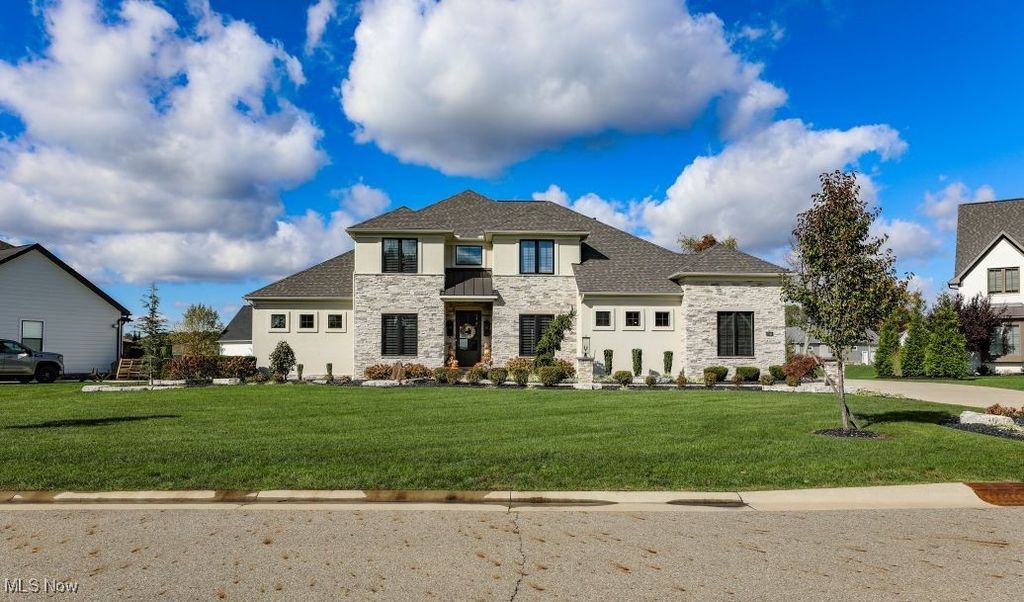 Photo of 7048 Emerson Circle NW, Massillon, OH 44646 (MLS # 5174898)