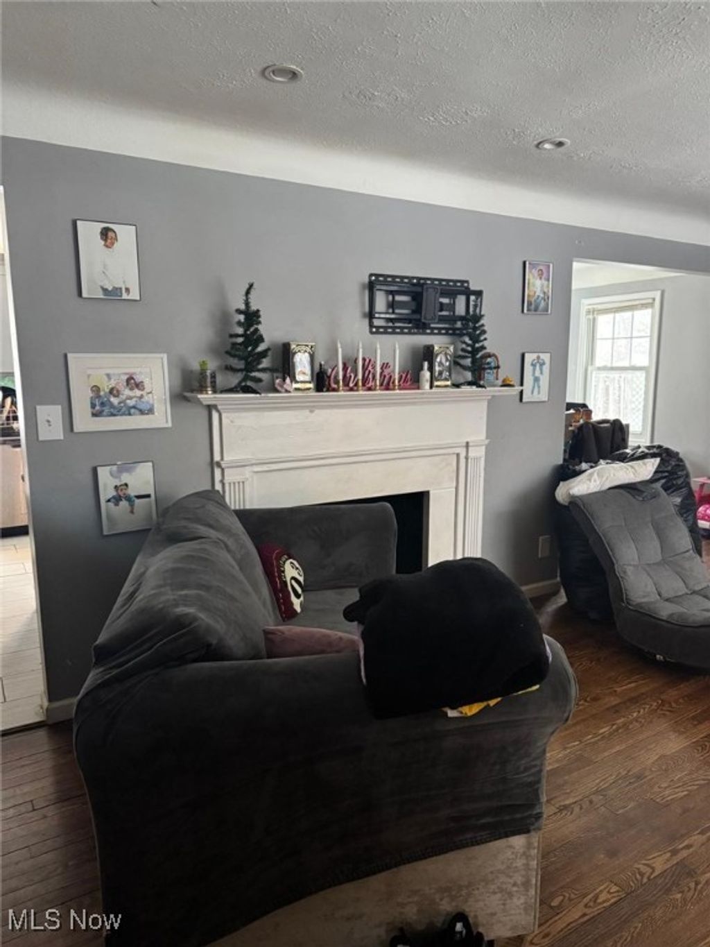 Photo of 5164 Edenhurst Road, Lyndhurst, OH 44124 (MLS # 5176479)