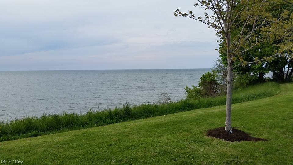 Willobee-On-The-Lake - Residential