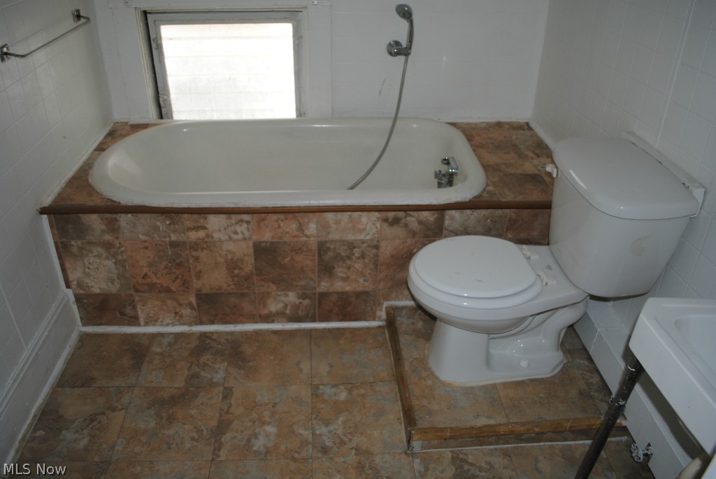 Nelson Moses - Residential Income