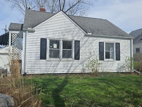 Homes For Sale - 1681 Girard Street<br/> Akron, OH 44301