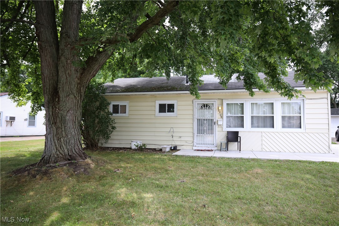 Charming 3-Bedroom Ranch with Fenced Backyard & Spacious Garage. Welcome to this lovely and well-maintained ranch home offering comfort, convenience, and charm. Featuring 3 cozy bedrooms, this home is perfect for anyone seeking one-floor living with just the right amount of space. The inviting living area flows seamlessly into the kitchen, creating a warm and functional space for everyday living and entertaining. Step outside to enjoy a beautiful fenced-in backyard ? ideal for pets, gardening, or weekend barbecues. The large two-car garage provides ample room for parking, storage, or even a workshop. Newer concrete driveway. Close to schools, parks, and shopping, this delightful home has everything you need to feel right at home. Don't miss your chance to make it yours!