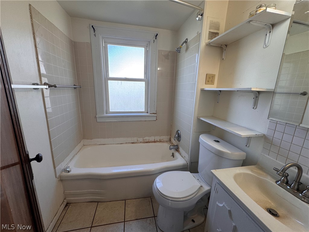 E Morans Tuxedo Farms Anx - Residential