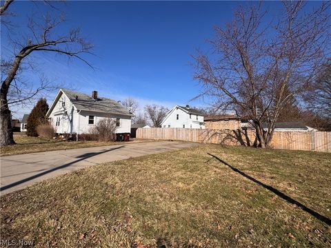 Tiny photo for 1599 Wexford Avenue, Parma, OH 44134 (MLS # 5190996)