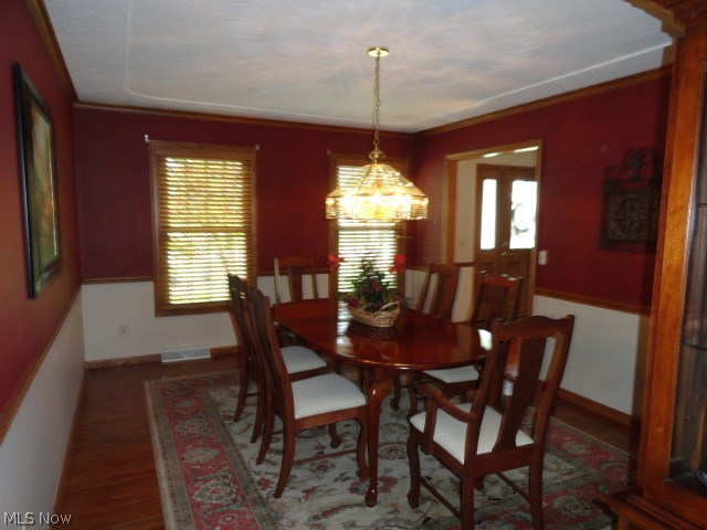 Bob-O-Link - Residential