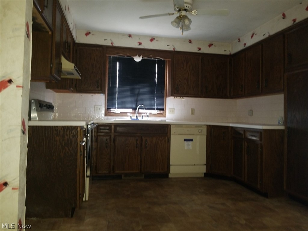 Williamsburg Village Estates - Residential