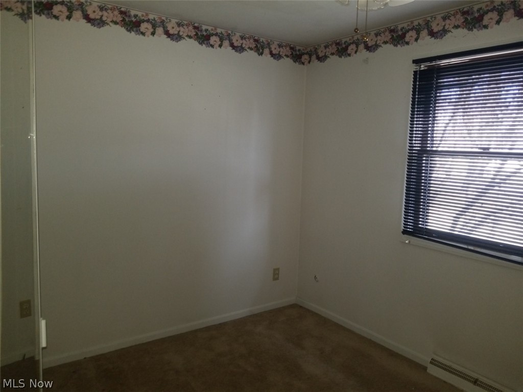 Williamsburg Village Estates - Residential