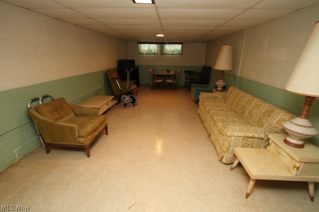 Schwartz & Zaremsky 02 - Residential