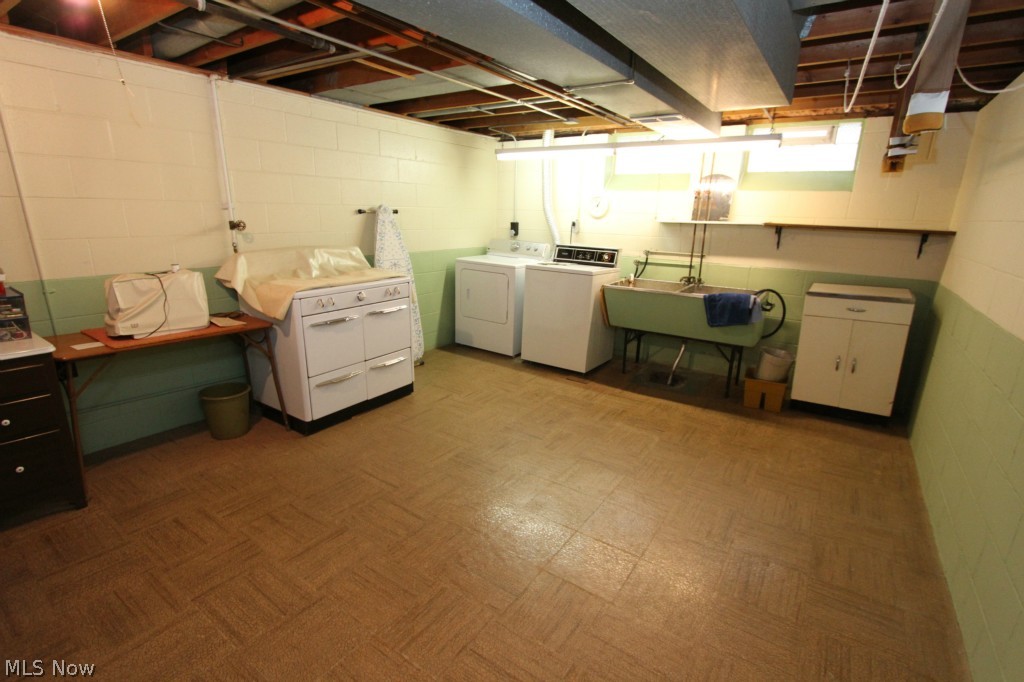 Schwartz & Zaremsky 02 - Residential