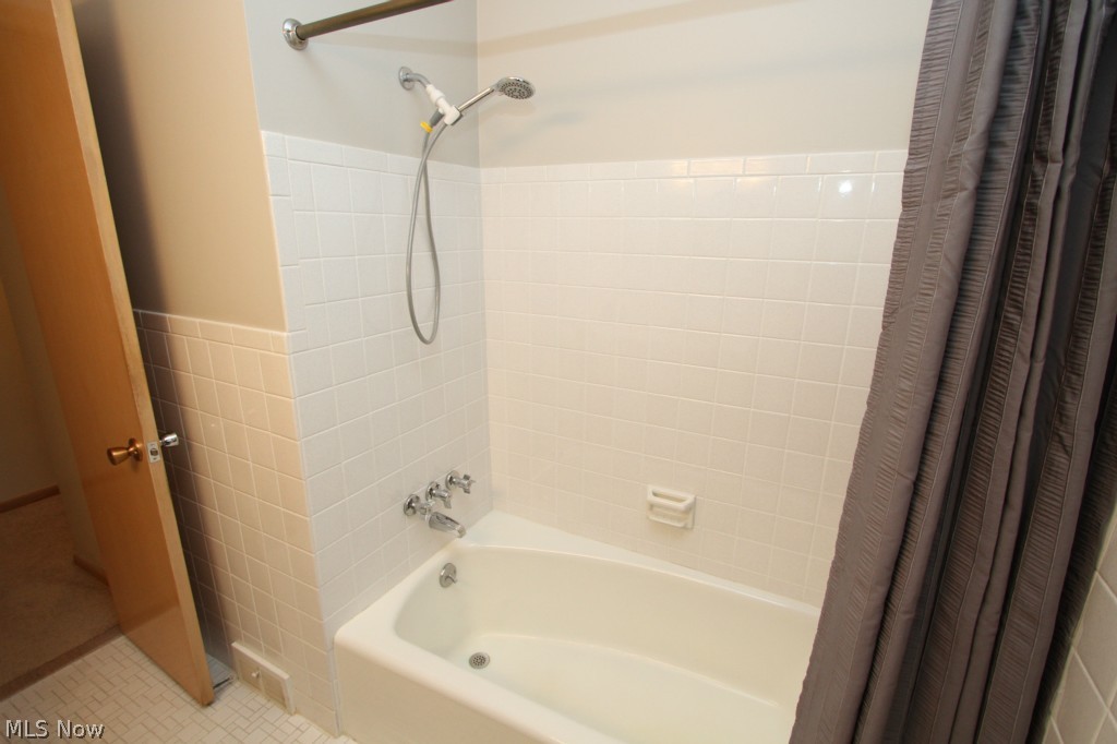 Schwartz & Zaremsky 02 - Residential