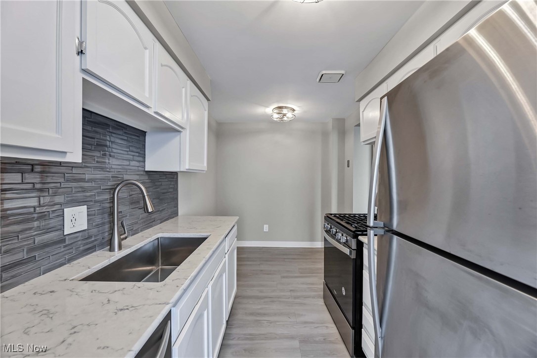 Carlyle Condo - Residential Lease