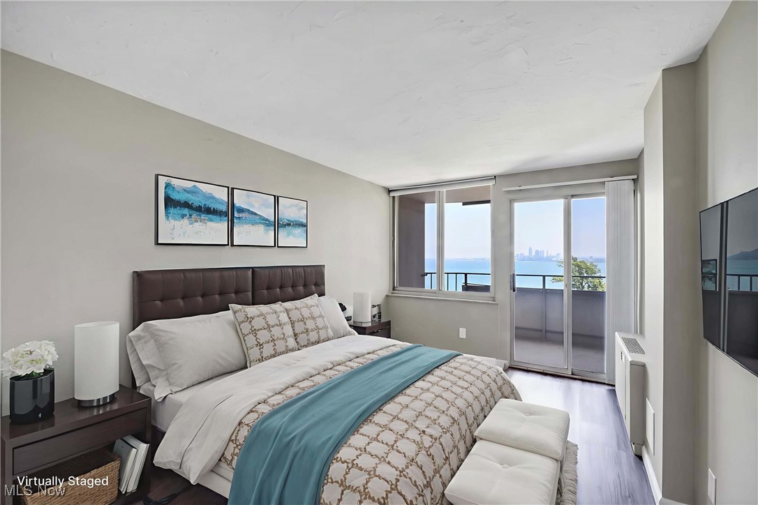 Carlyle Condo - Residential Lease