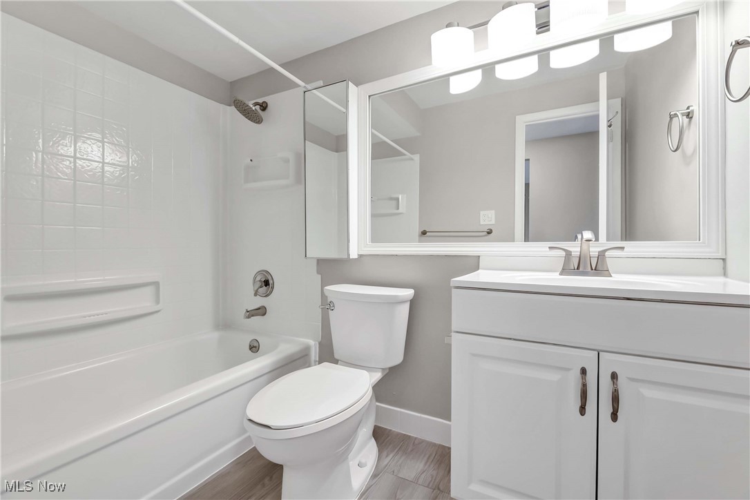 Carlyle Condo - Residential Lease