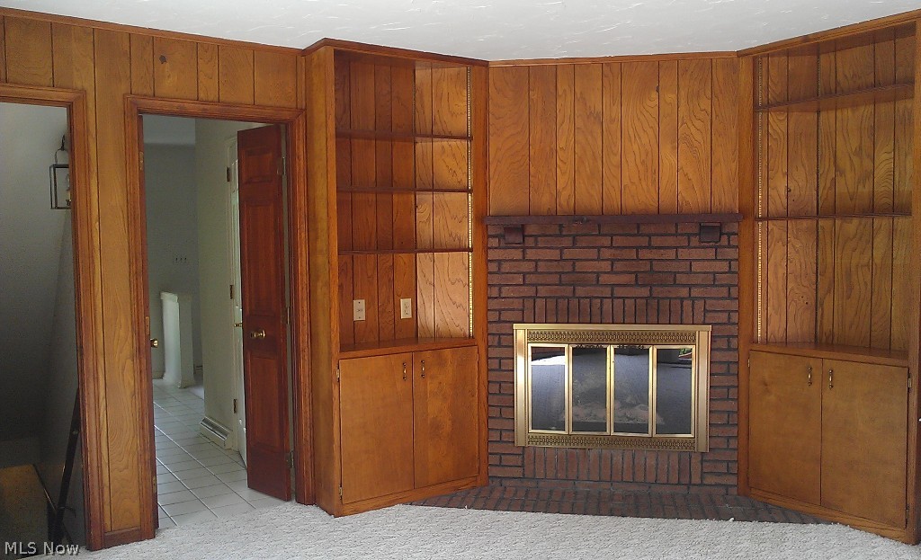 Twin Oaks - Residential Lease