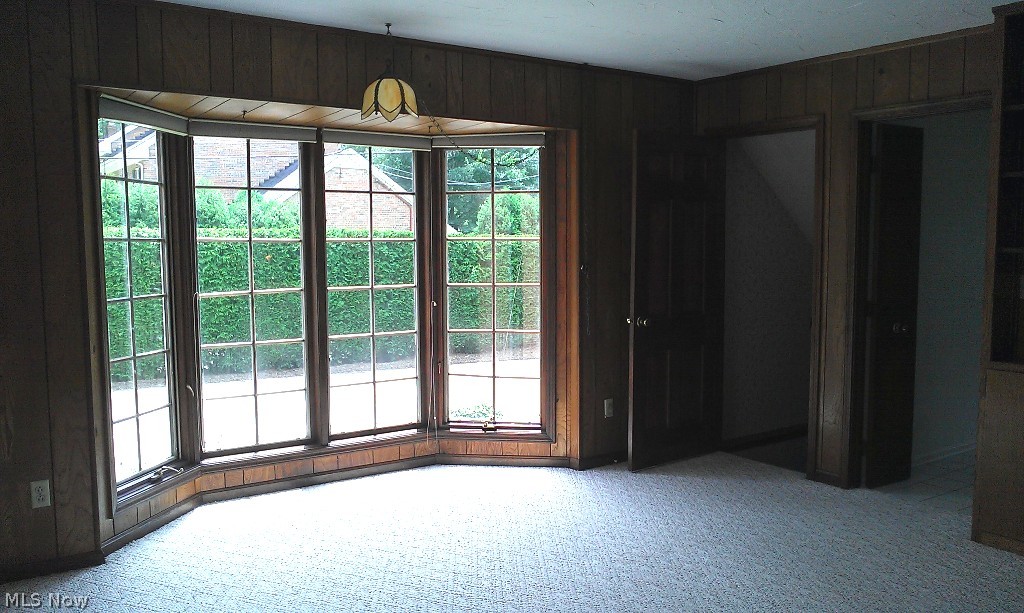 Twin Oaks - Residential Lease