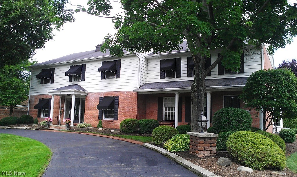 Twin Oaks - Residential Lease