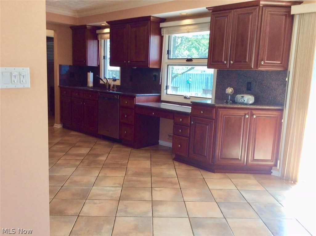 Harrington 01 - Residential