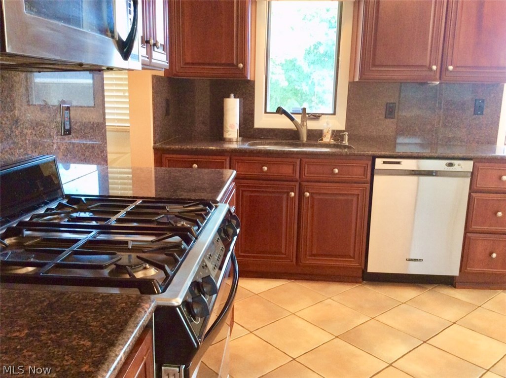 Harrington 01 - Residential