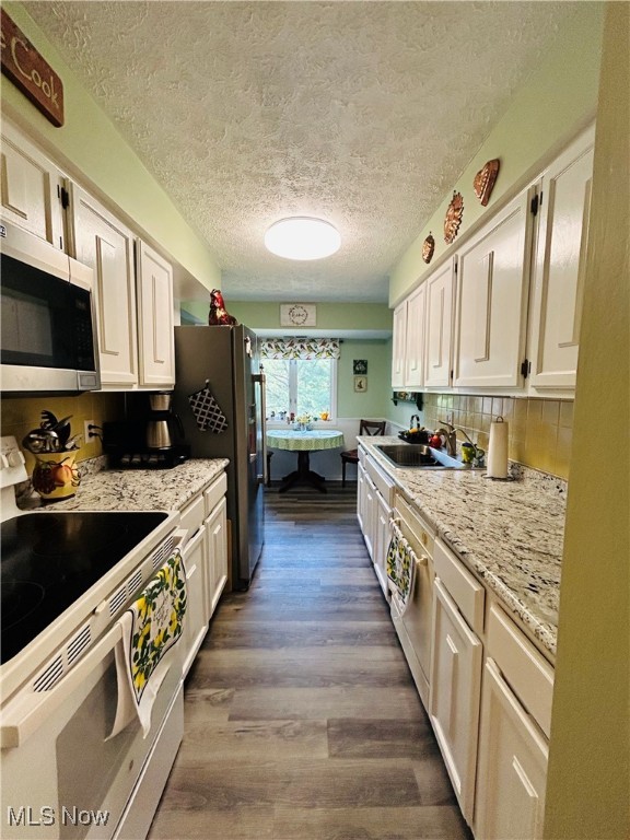 Cuyahoga Falls, Ohio 44223, United States, 2 Bedrooms Bedrooms, ,2 BathroomsBathrooms,Residential,Active,162599