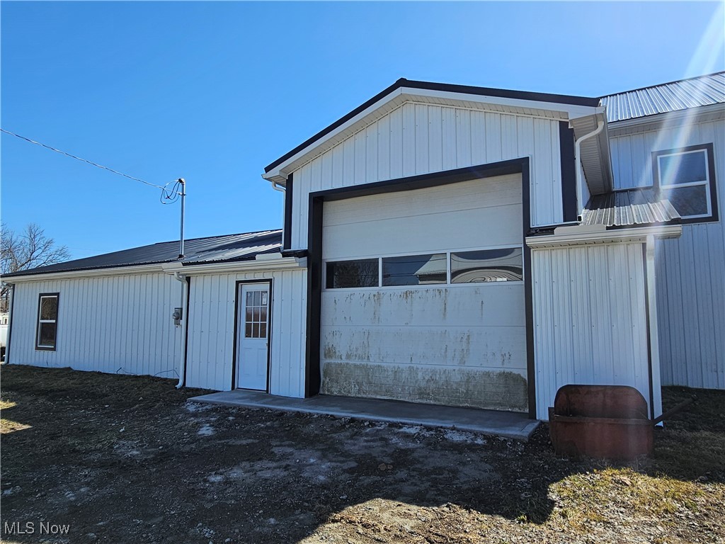 Connecticut Western Reserve - Commercial Sale