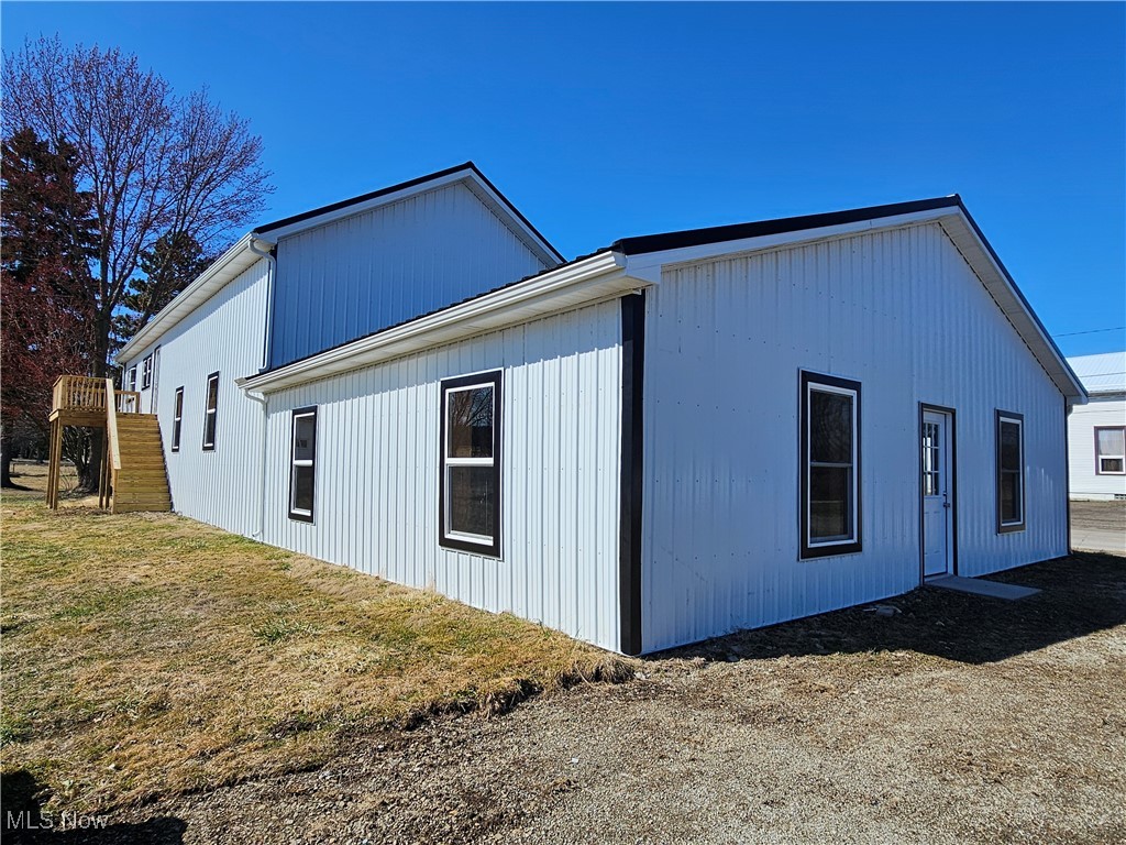 Connecticut Western Reserve - Commercial Sale