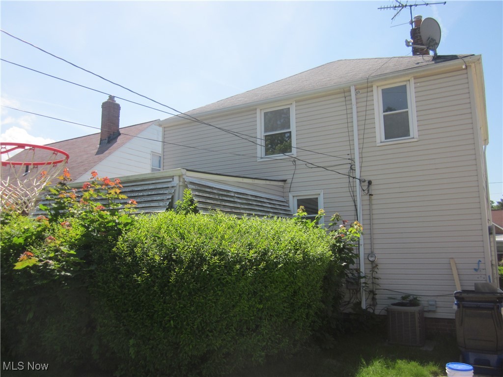 4121 W 57th Street, Cleveland, Ohio image 4
