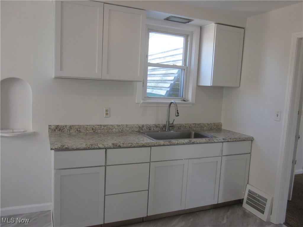 4121 W 57th Street, Cleveland, Ohio image 7