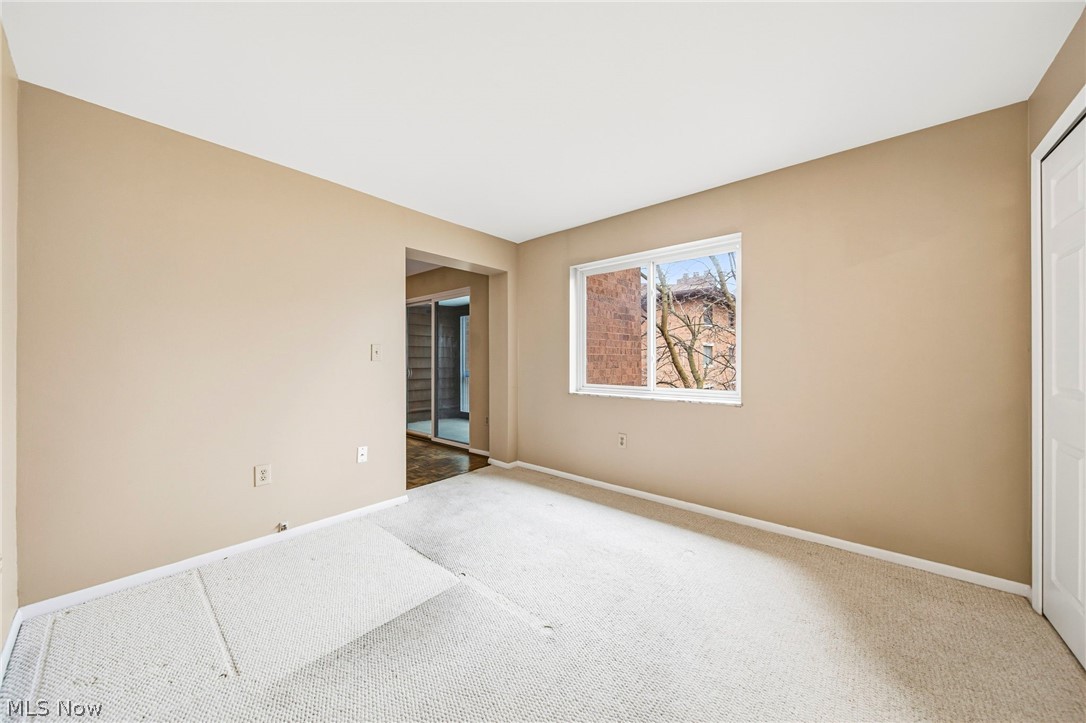 Woodhawk Club Condos - Residential